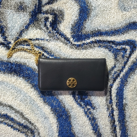 Tory Burch Wallet With Chain - Picture 2 of 5